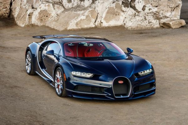 Bugatti измъчва Chiron в Долината на смъртта (ВИДЕО)